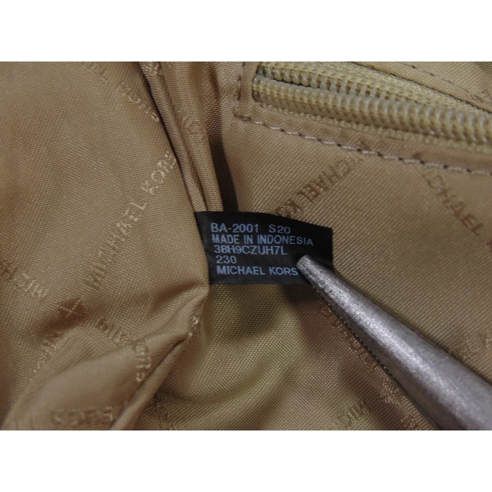 Michael Kors Bedford Purse‎ Brown Pebbled Leather Shoulder Bag Zip Top